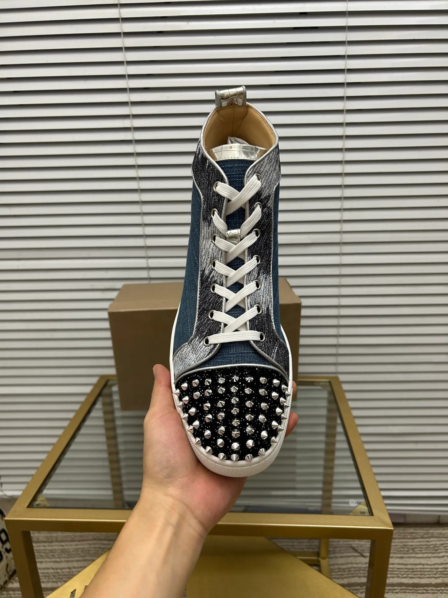 (Customized model) Ex-factory price is 540. christian louboutin (CL red sole shoes) counter series, casual sneakers for couples 📢 📢 📢 Exclusive hot style release 🎈🎈💪 Movable latex feet 👻 Finished outsole line [Proud] 😝Female 35-40# Male 38#-46, global supply😝 [Top version]: Original imported genuine leather upper, top original leather lining, original molded TPU outsole, original 1:1 detail processing, original shoe last,